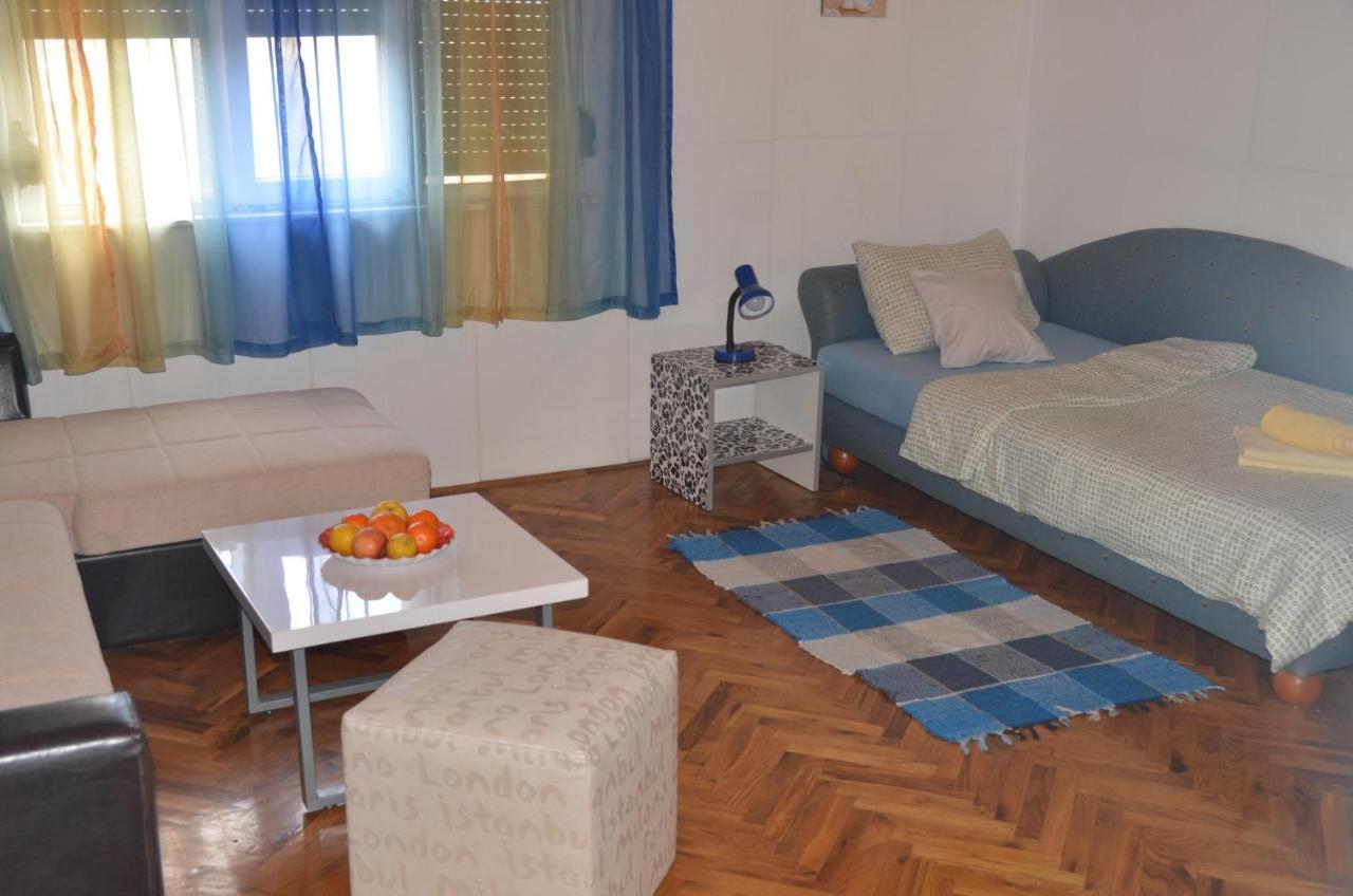 Rooms Mila Rezovac Exterior foto